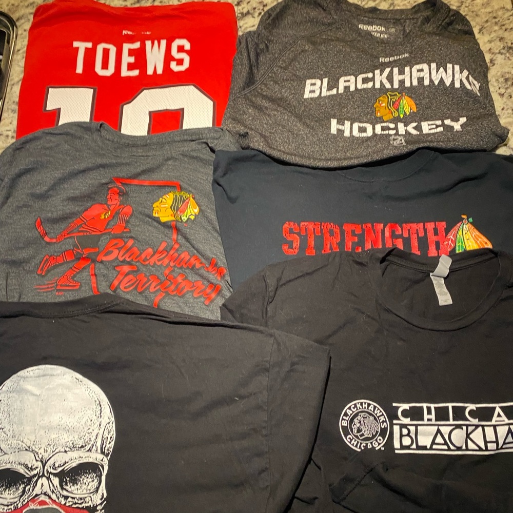 7 Chicago Blackhawks XXL Tee Shirt Bundle all seven gently used shirts for $15